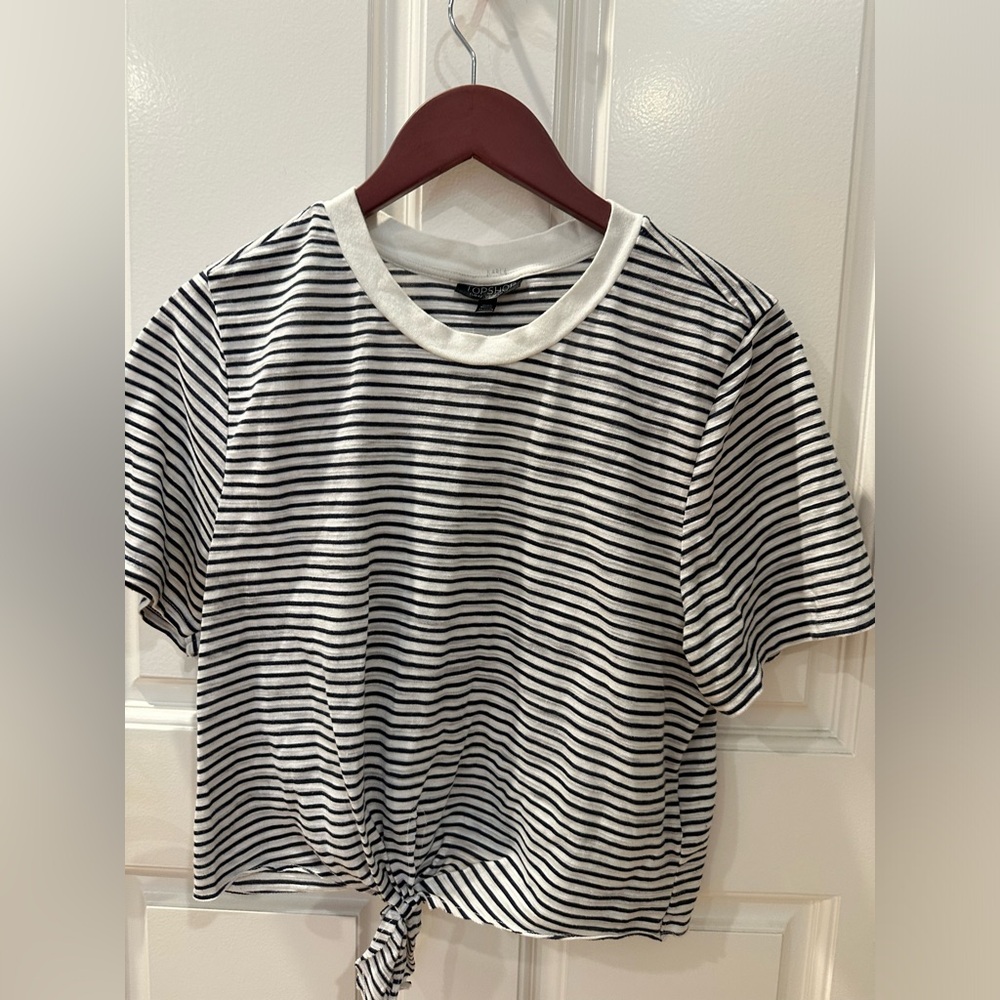 Zara striped tshirt with knot in the middle, Size 10